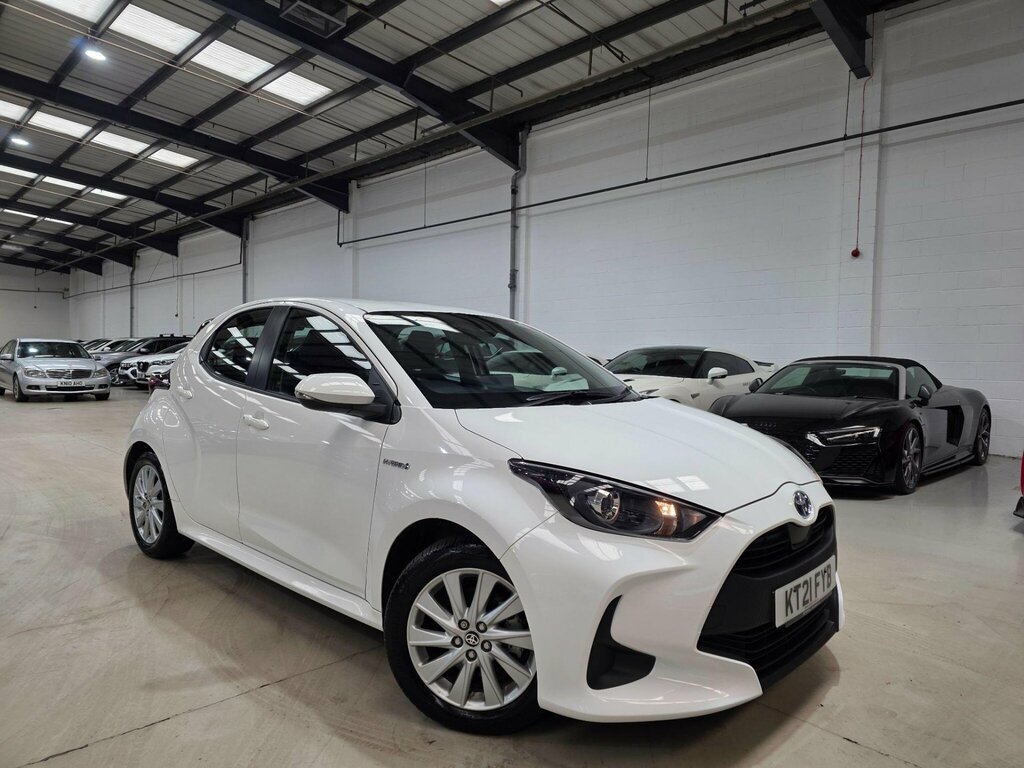 Toyota Yaris 1.5 Vvt-h Icon E-cvt Euro 6 Ss White #3