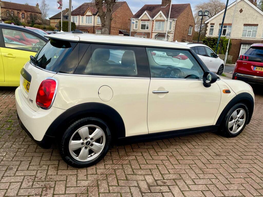 Mini Hatch 1.5 Cooper D Euro 6 Ss 201464 VK64RZX White #6