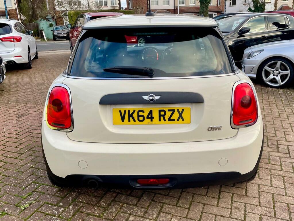Mini Hatch 1.5 Cooper D Euro 6 Ss 201464 VK64RZX White #5