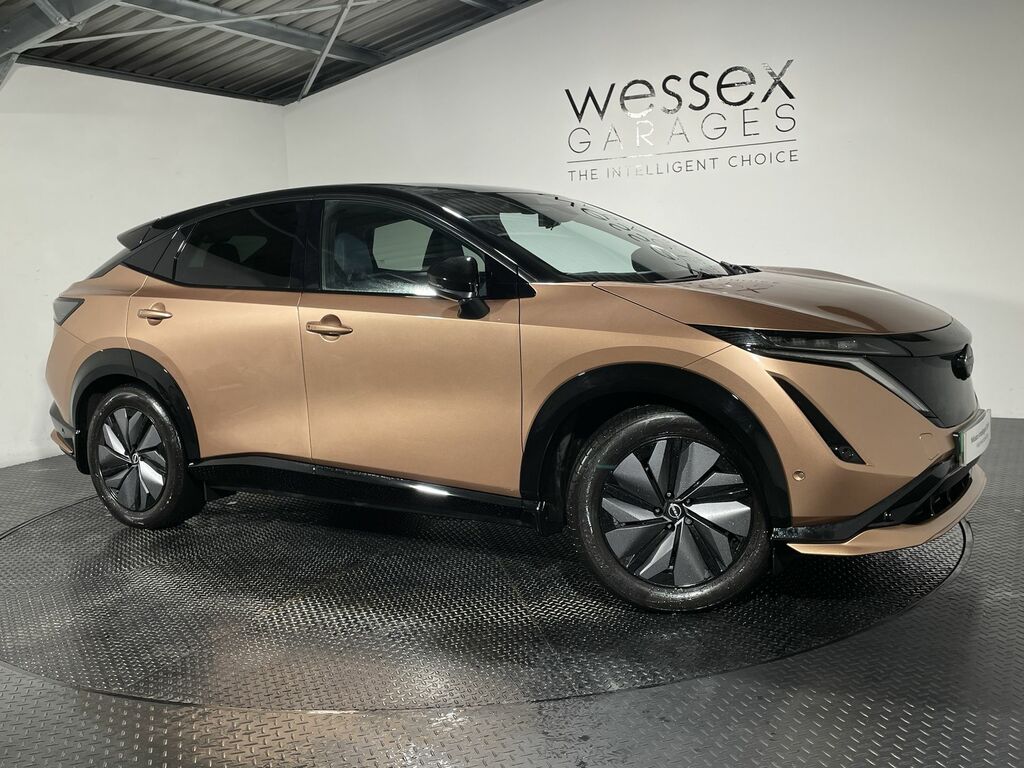 Nissan Ariya 225Kw Evolve 87Kwh 22Kwch E-4orce Black