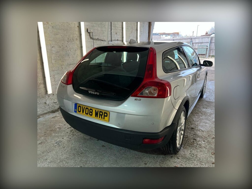 Volvo C30 1.6D Se Coupe 129 Gkm, 108 Bhp Silver #3