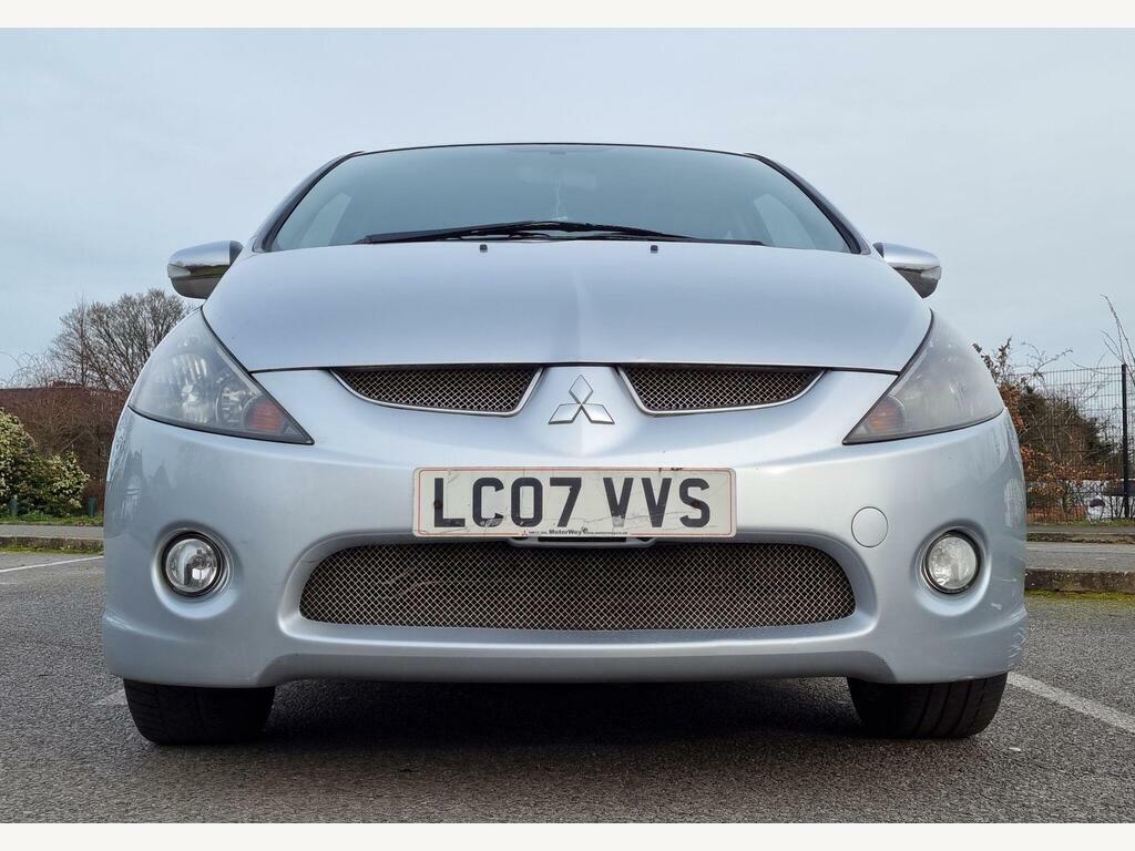 Mitsubishi Grandis 2.4 Classic Grey #27