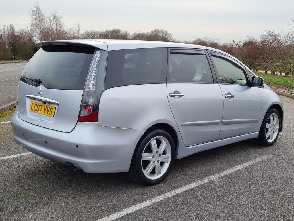 Mitsubishi Grandis 2.4 Classic Grey #13