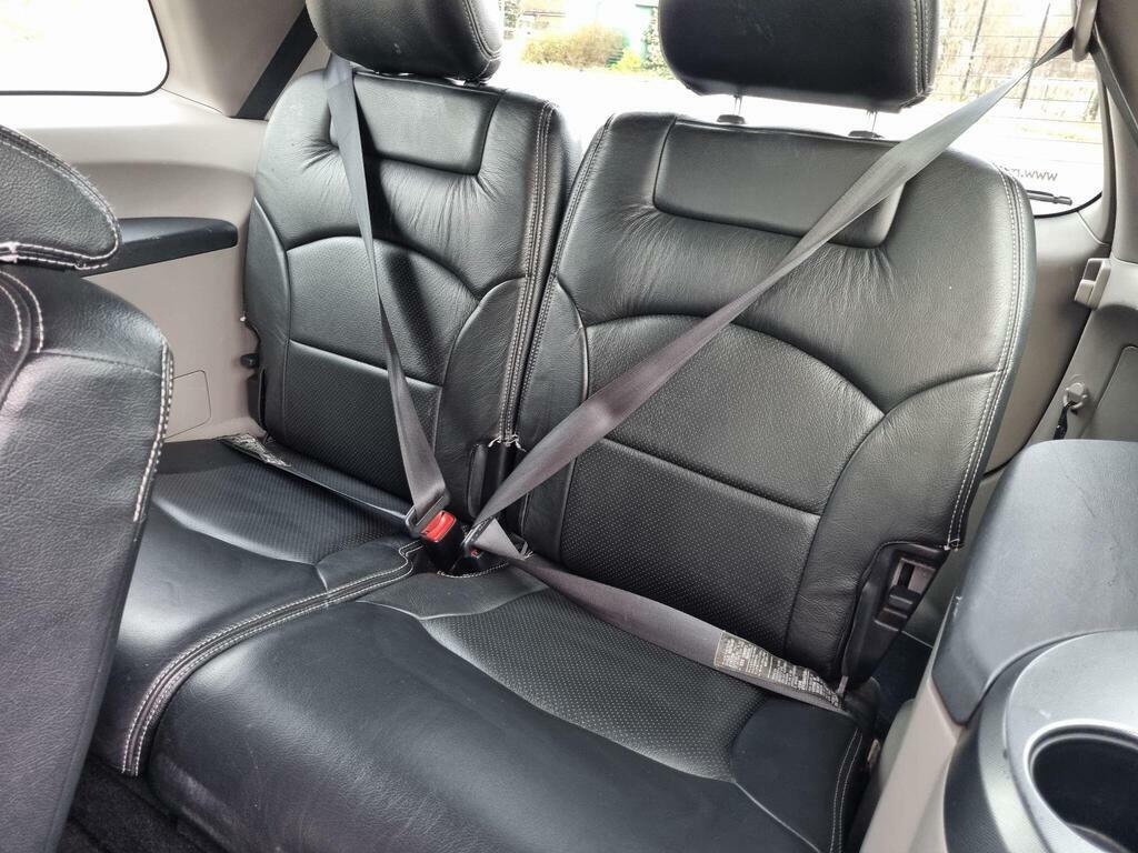 Mitsubishi Grandis 2.4 Classic Grey #62