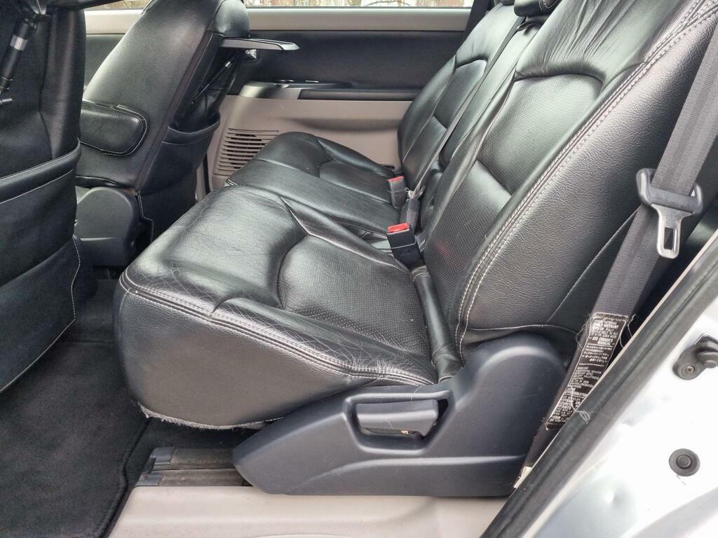 Mitsubishi Grandis 2.4 Classic Grey #61
