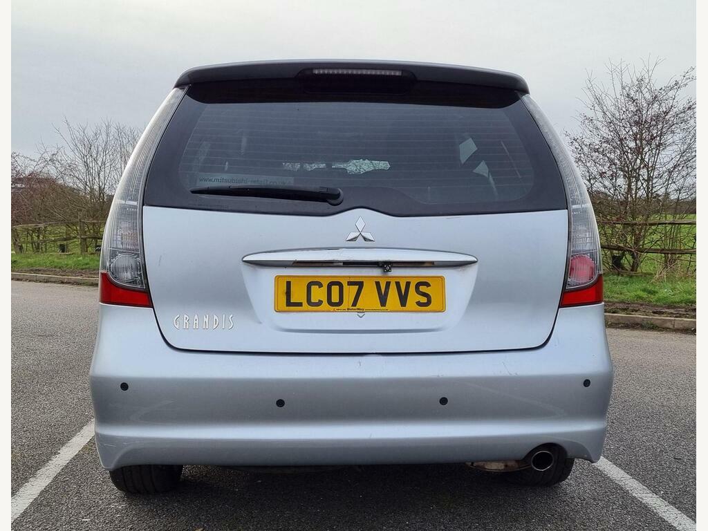 Mitsubishi Grandis 2.4 Classic Grey #12