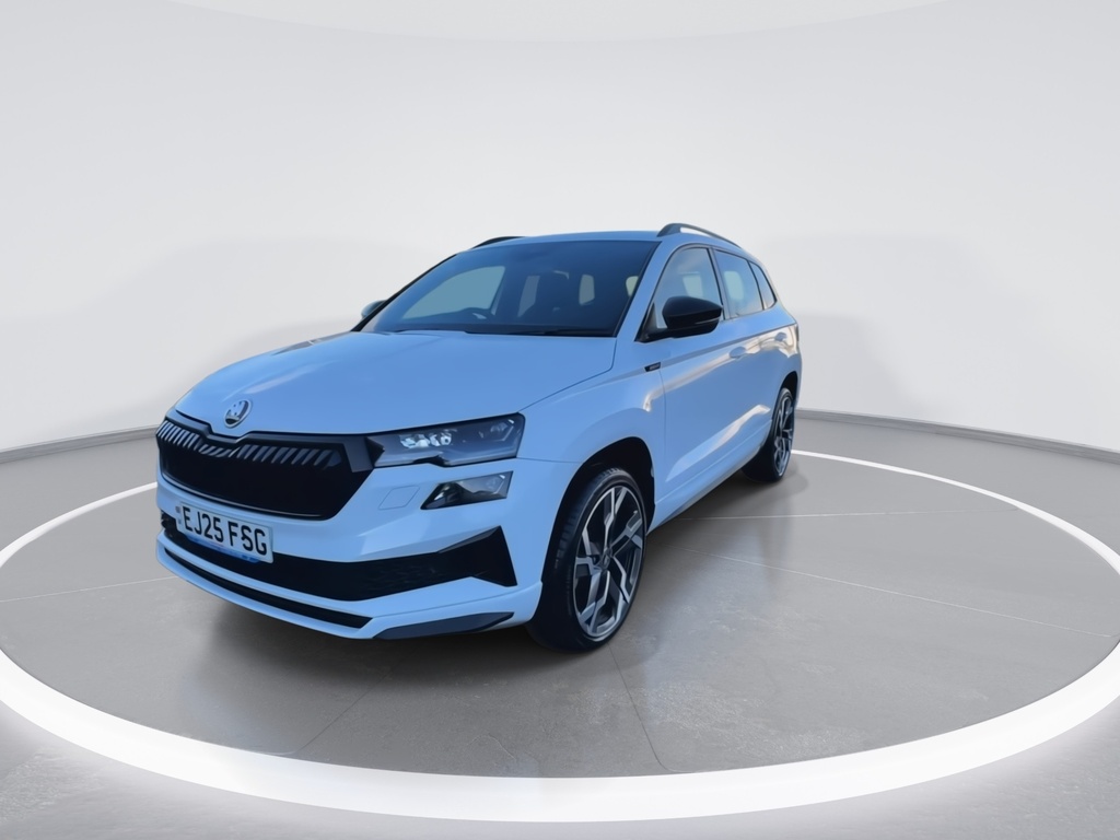 Skoda Karoq 1.5 Tsi Sportline Edition White #4