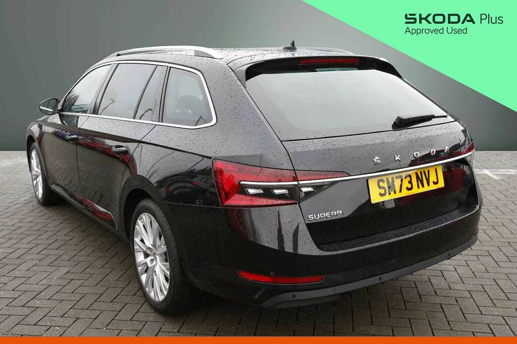Skoda Superb Estate Se L 2.0 Tdi 150 Ps Dsg SM73NVJ Black #3