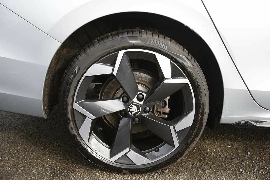 Skoda Superb 1.5 Tsi Iv Sportline Dsg SK75CGG Silver #5