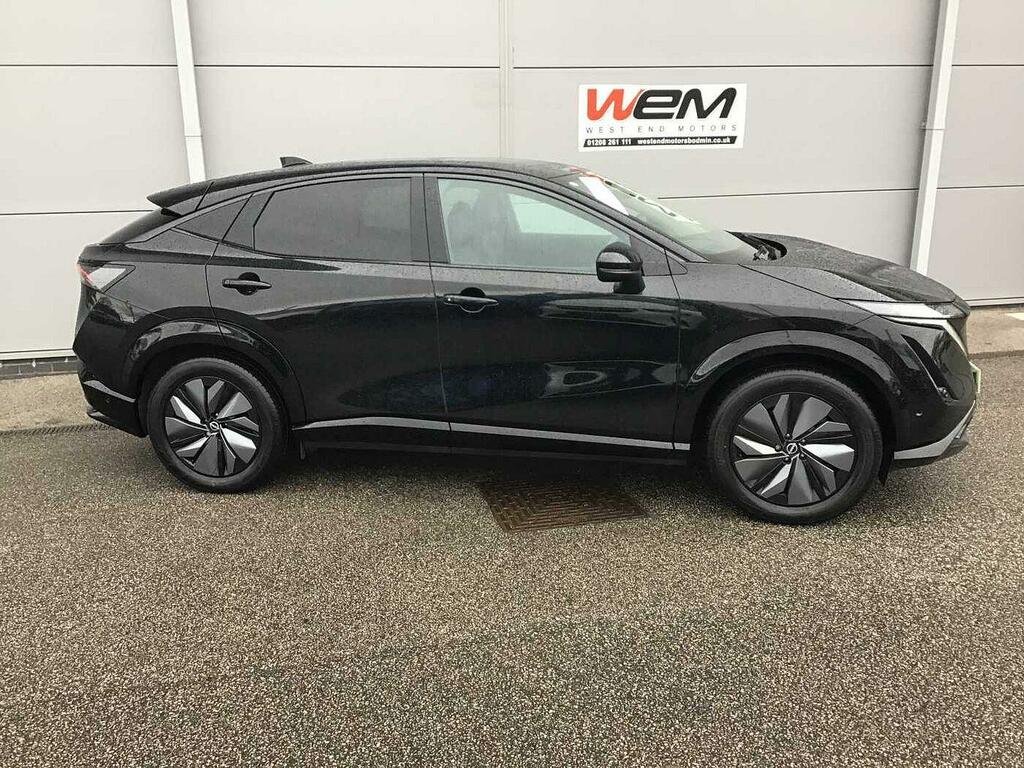 Nissan Ariya E 225Kw Evolve 22Kw Charger E-4orce Black #3