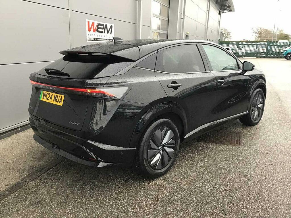Nissan Ariya E 225Kw Evolve 22Kw Charger E-4orce Black #4