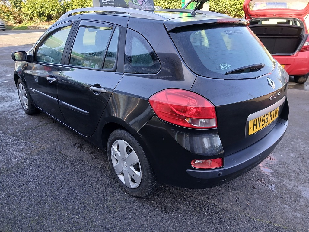 Renault Clio 1.2 16V Dynamique Sport Tourer Black #5