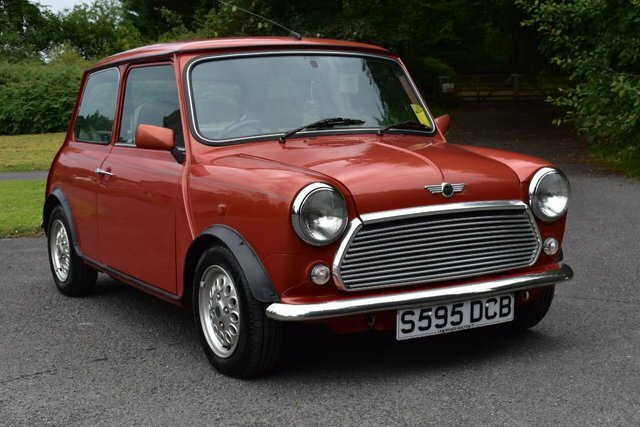 Rover MINI 1.3 1.3I 62 Bhp Orange