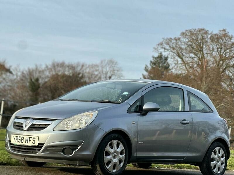 Vauxhall Corsa 1.2I 16V Club Ac Hatchback YR58HFS Silver #2