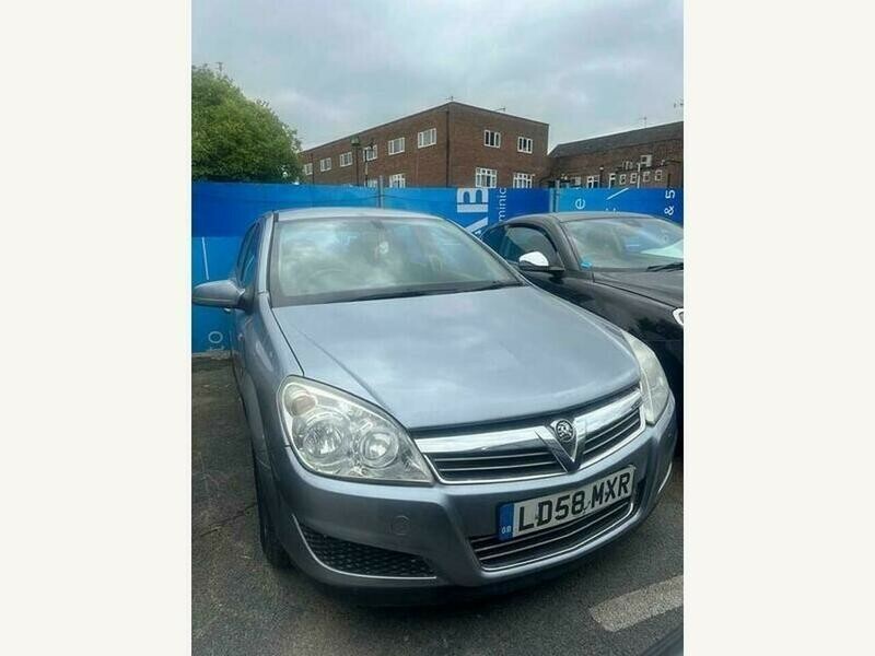 Vauxhall Astra 1.6I 16V Life 115 Ac Hatchback Manu Silver