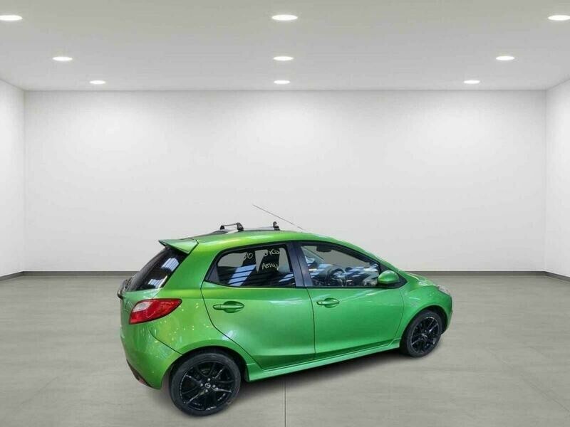 Mazda 2 1.3 Tamura Hatchback Green #3
