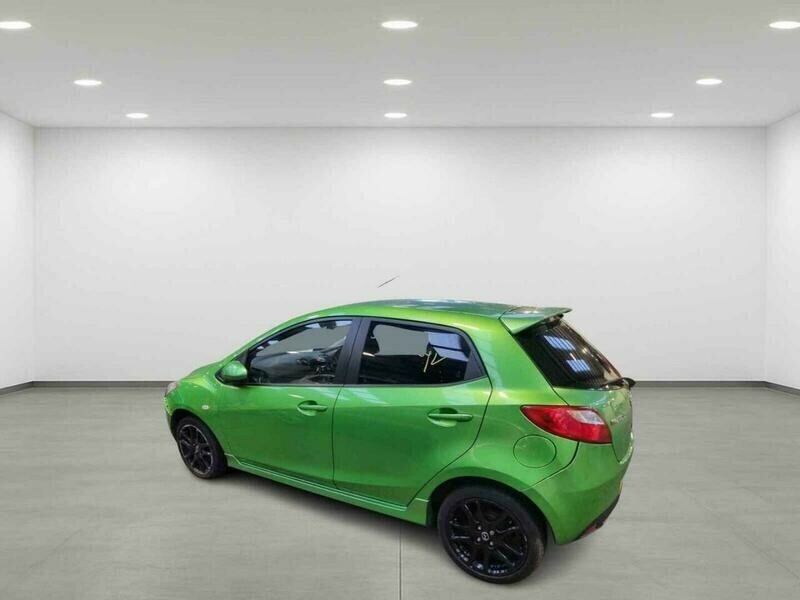 Mazda 2 1.3 Tamura Hatchback Green #2