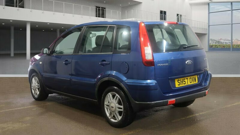 Ford Fusion Zetec Climate Blue #3