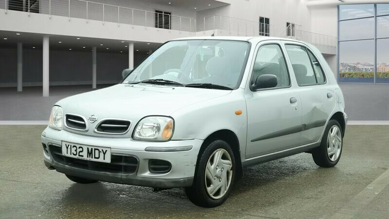 Nissan Micra Se Silver #3