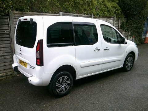 Citroen Berlingo Multispace 2017 17 NK17CNJ White #2
