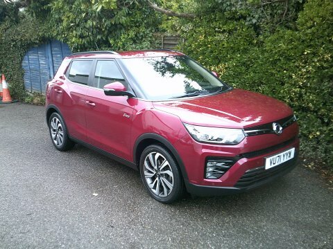 SsangYong Tivoli 2021 71 Ultimate Red