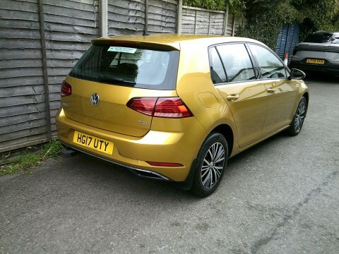 Volkswagen Golf 2017 17 Se HG17UTY Yellow #2