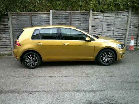 Volkswagen Golf 2017 17 Se HG17UTY Yellow #4