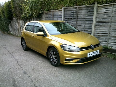 Volkswagen Golf 2017 17 Se Yellow