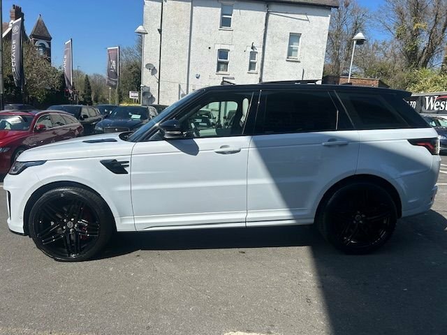 Land Rover Range Rover Sport Svr 5.0 P575 V8 White #5