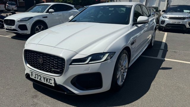 Jaguar XF 2.0 D200 Mhev R-dynamic White #3
