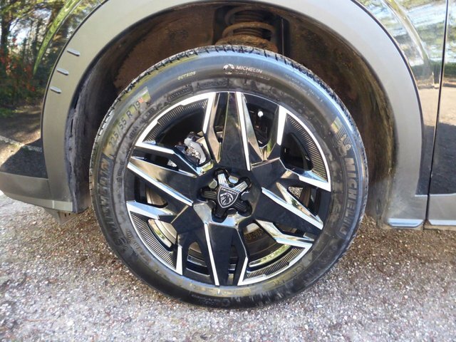 Peugeot 3008 1.2 Hybrid Gt Suv Black #4