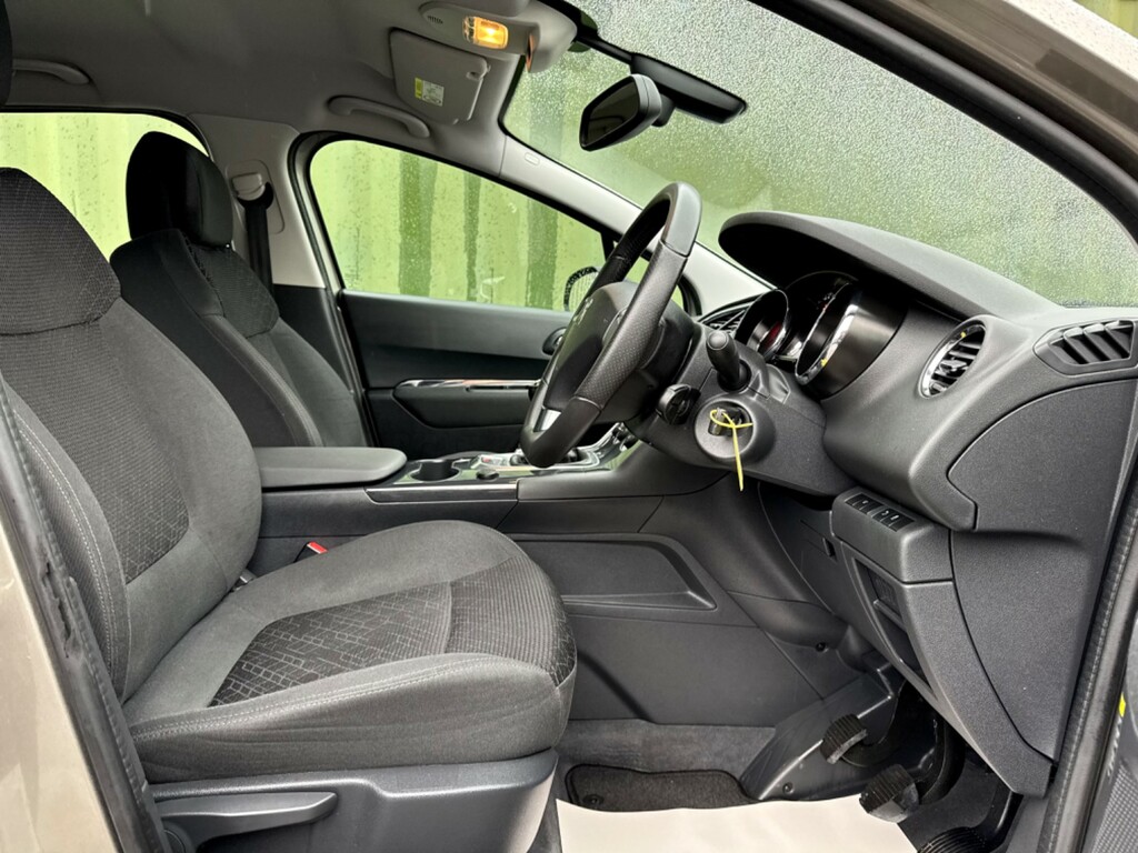 Peugeot 3008 Blue Hdi Ss Active  #3