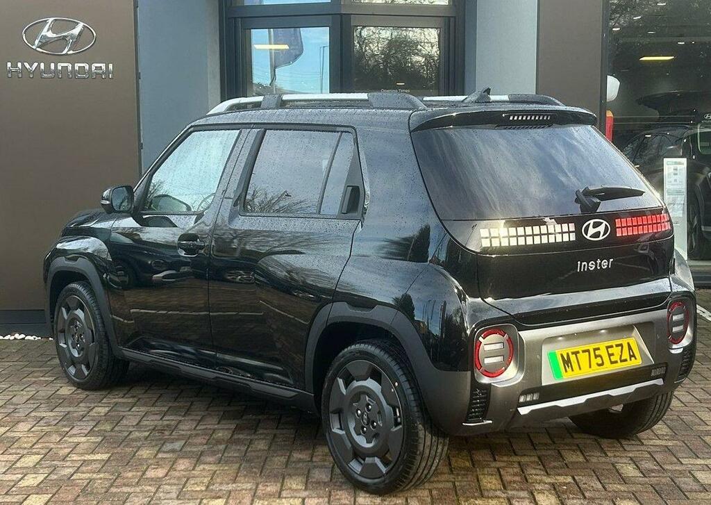 Hyundai Inster Long Range 49Kwh Cross MT75EZA #2