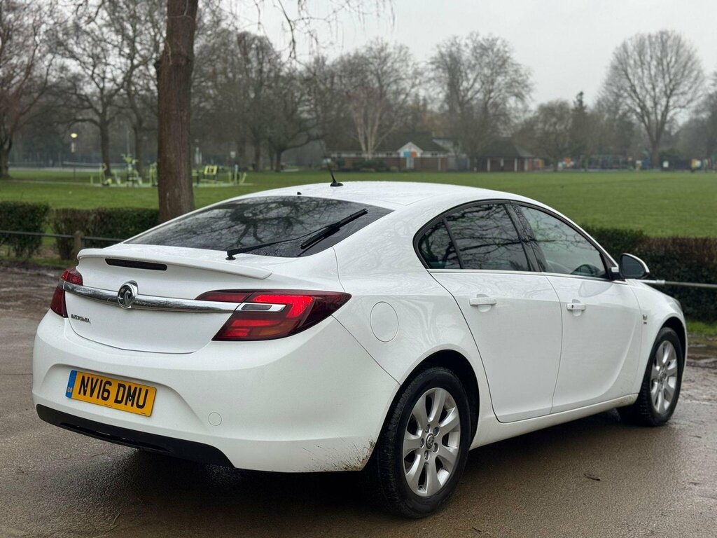 Vauxhall Insignia 1.8I Sri Euro 6 White #3