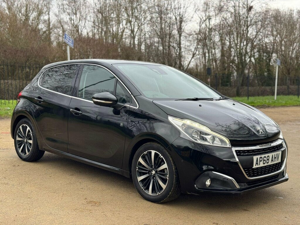Peugeot 208 1.2 Puretech Tech Edition Euro 6 Ss Black