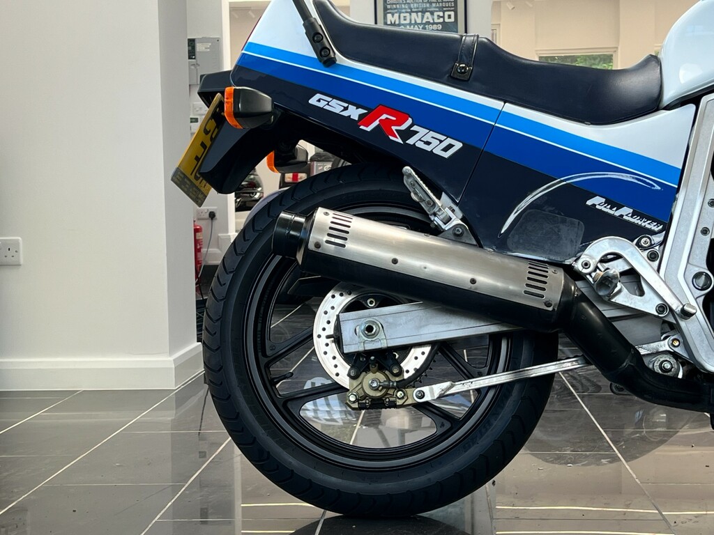 Suzuki  750 Black #1