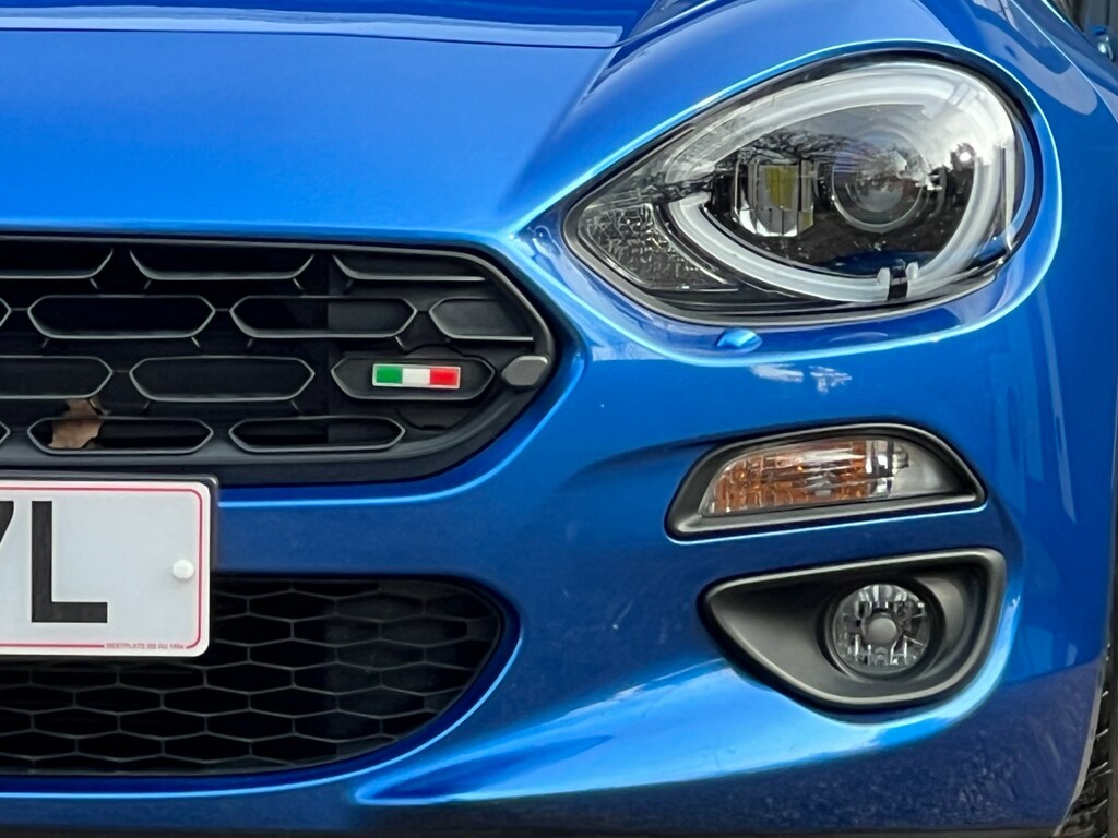 Fiat 124 Spider 1.4 Multiair Lusso Plus Convertible Aut KX18UYL Blue #2