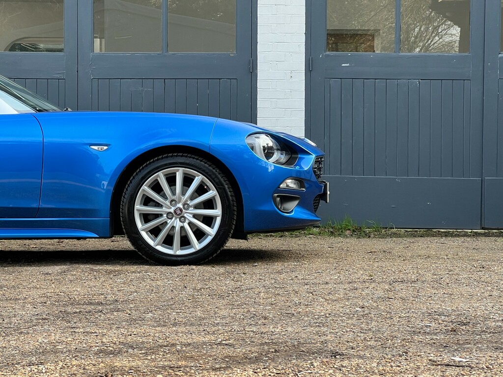 Fiat 124 Spider 1.4 Multiair Lusso Plus Convertible Aut KX18UYL Blue #6