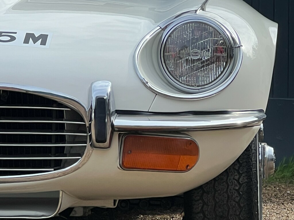 Jaguar E-Type Series 3 V12 Roadster White #4