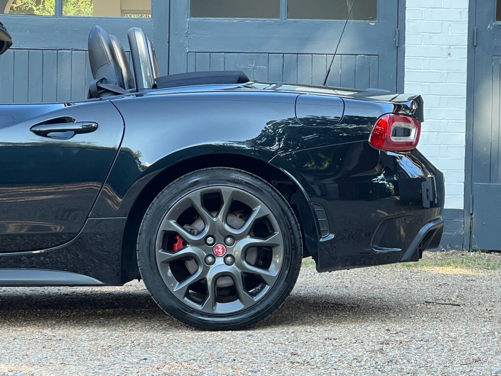 Abarth 124 Spider 1.4 Multiair Convertible Euro 6 1 KT18JWP Black #5