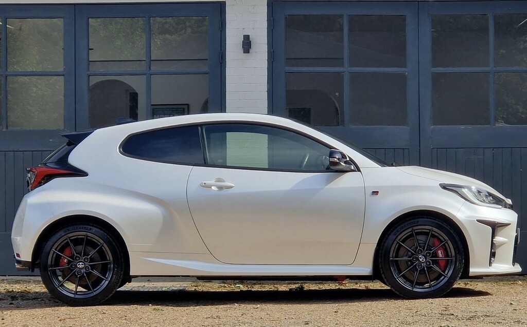 Toyota Yaris 1.6T Gr Circuit Hatchback Awd Eu CA72JCO White #6