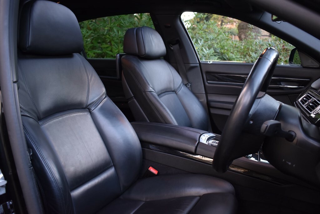 BMW 7 Series 6.0 L M Sportbmw Flagship Model Black #2