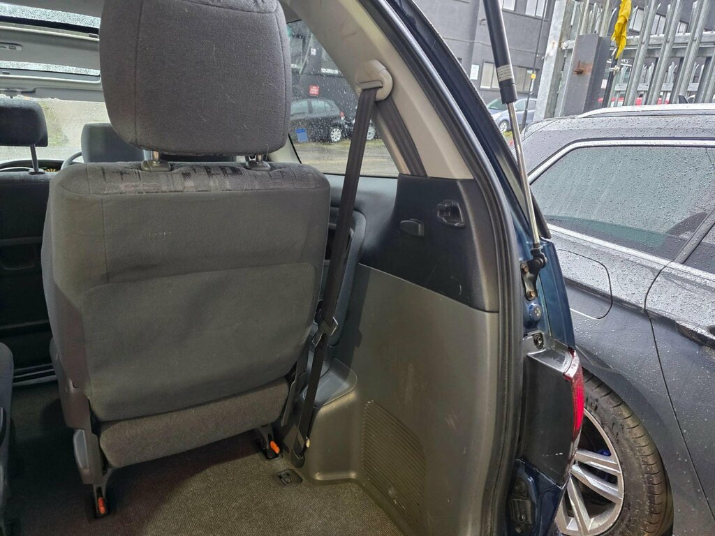 Toyota Previa T Spirit Beige #14