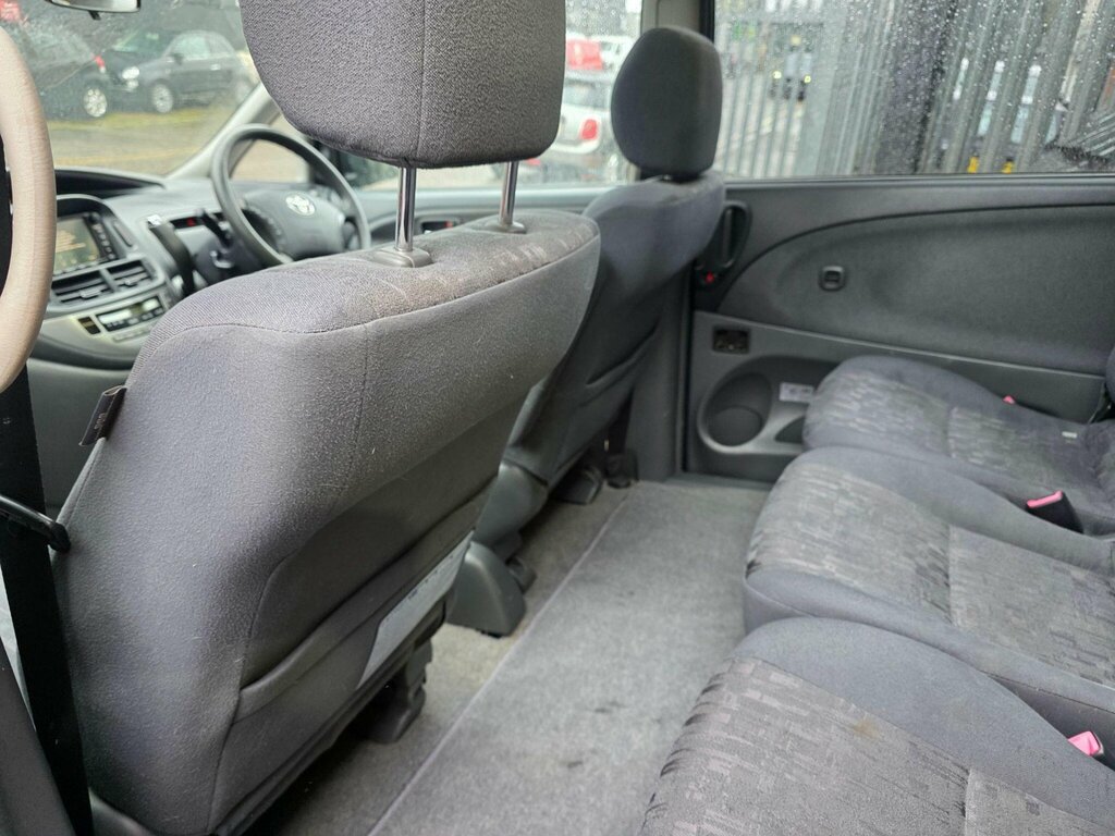 Toyota Previa T Spirit Beige #60