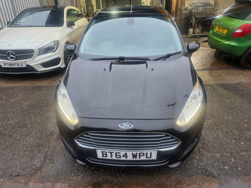 Ford Fiesta 1.6 Titanium Powershift Euro 5 BT64WPU Black #4