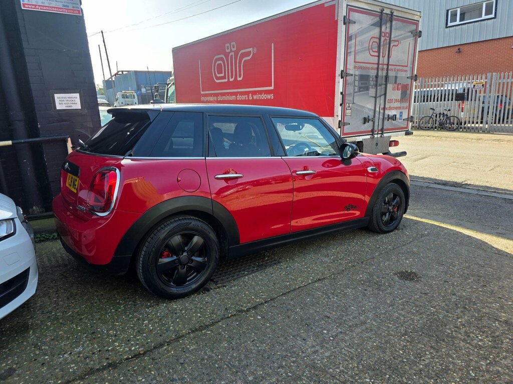 Mini Hatch 1.5 Cooper Classic Steptronic Euro 6 Ss YL19NGJ Red #6