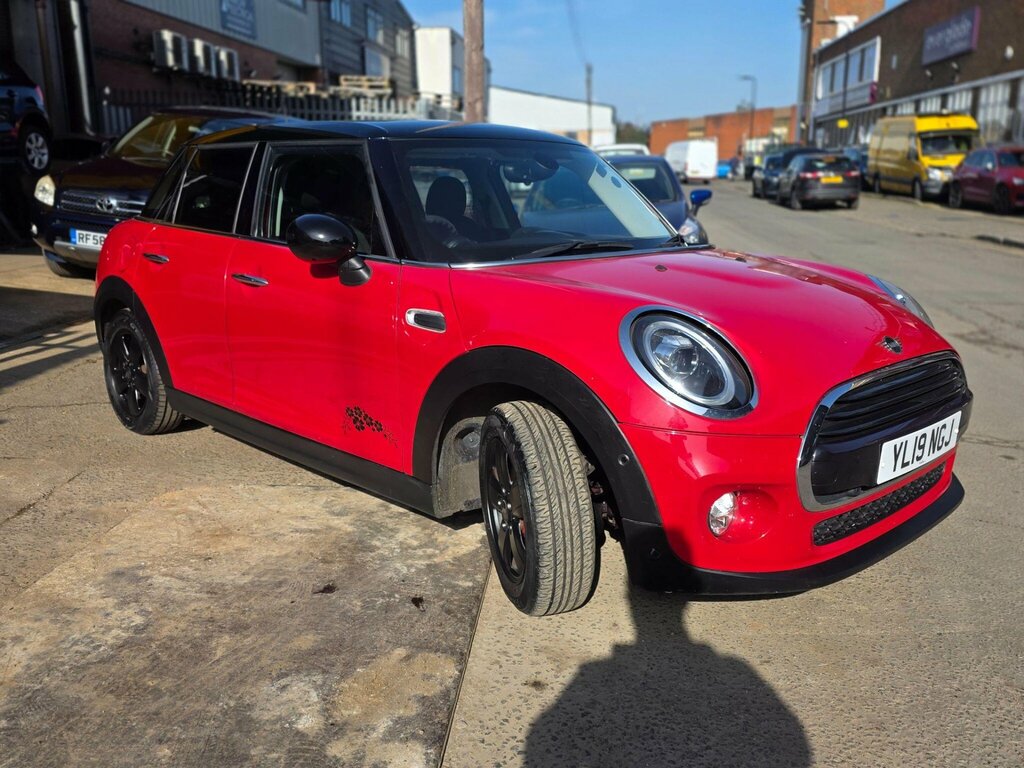 Mini Hatch 1.5 Cooper Classic Steptronic Euro 6 Ss YL19NGJ Red #5