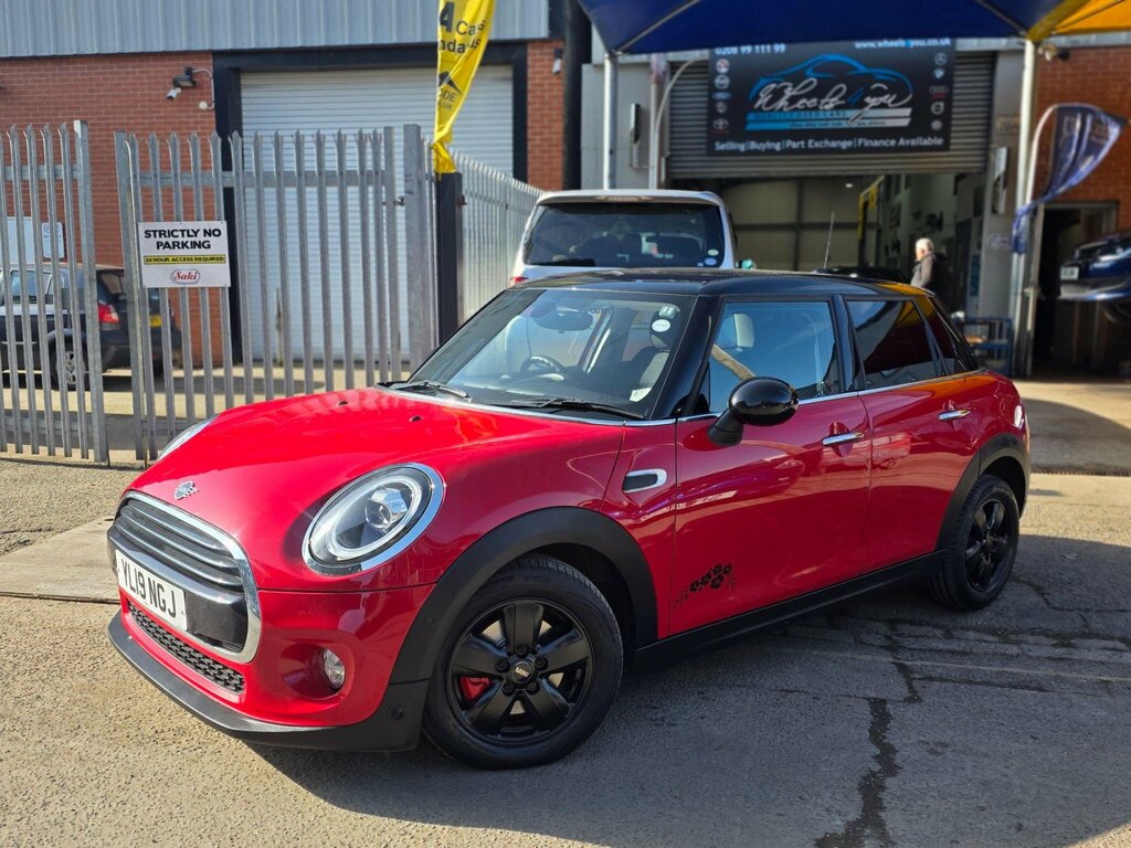 Mini Hatch 1.5 Cooper Classic Steptronic Euro 6 Ss Red