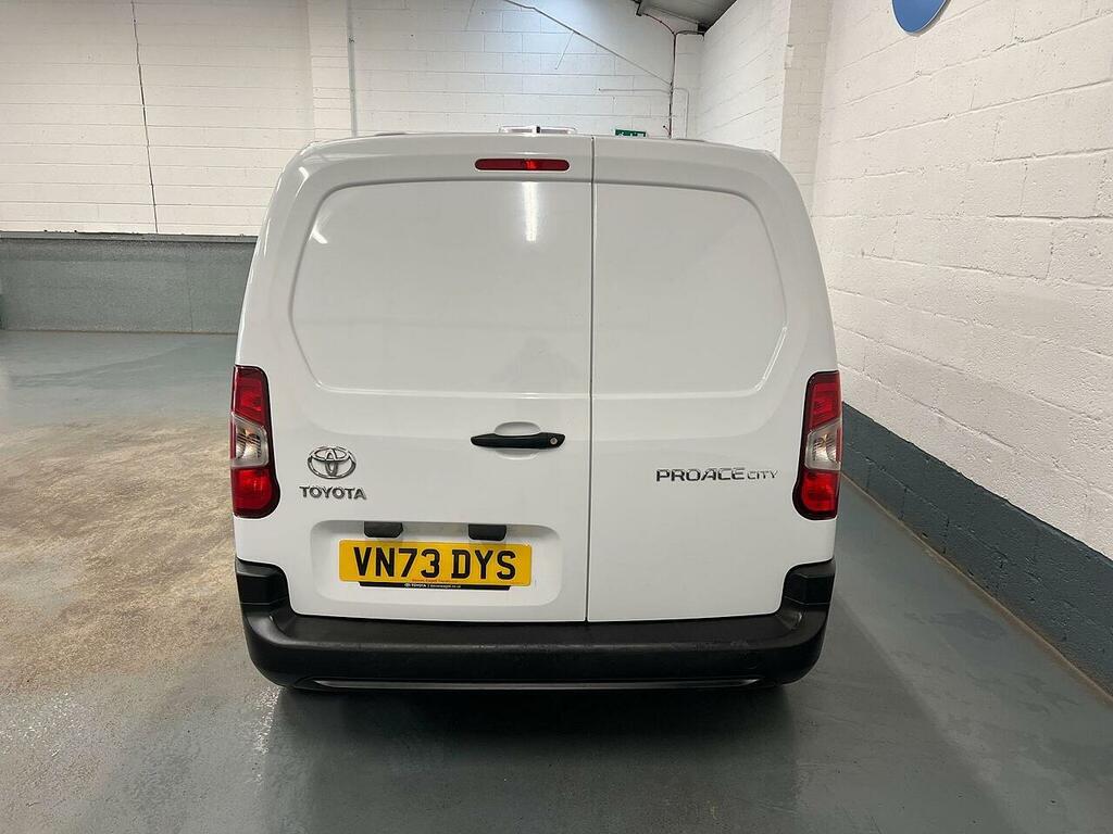 Toyota Proace City Proace City 1.5 Bluehdi Active Short Panel Van Swb VN73DYS White #6