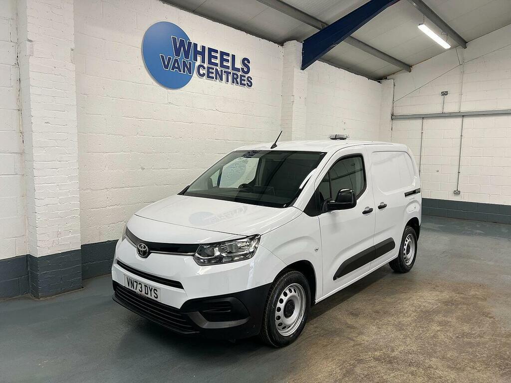 Toyota Proace City Proace City 1.5 Bluehdi Active Short Panel Van Swb White